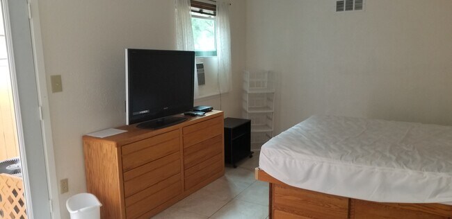 Another bedroom view - 11706 Sterlinghill Dr