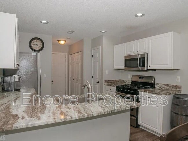 Foto del edificio - 221 Danesway Dr