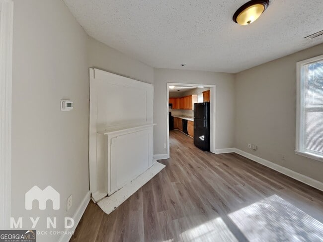 Building Photo - 1708 Evans Dr SW