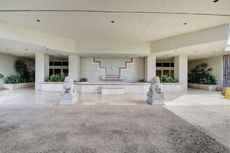 Building Photo - 4201 N Ocean Blvd