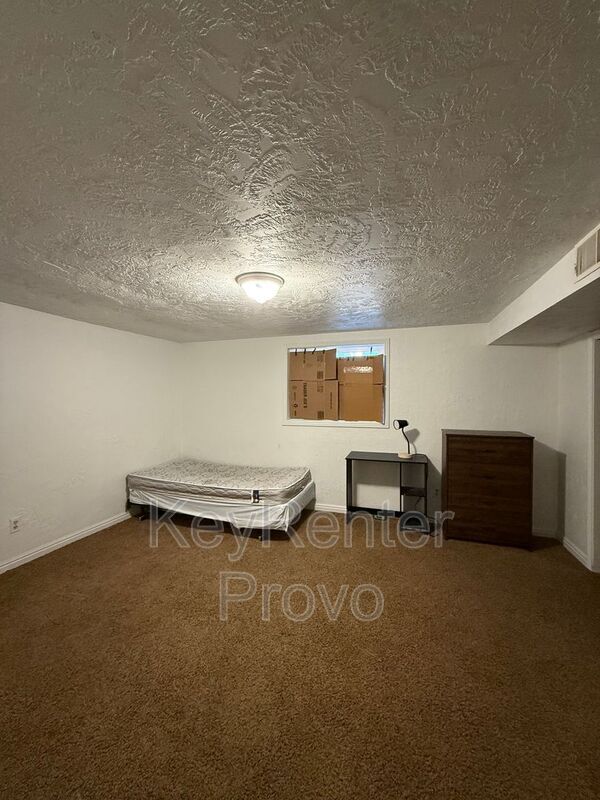 Foto del edificio - 149 N 1100 W St