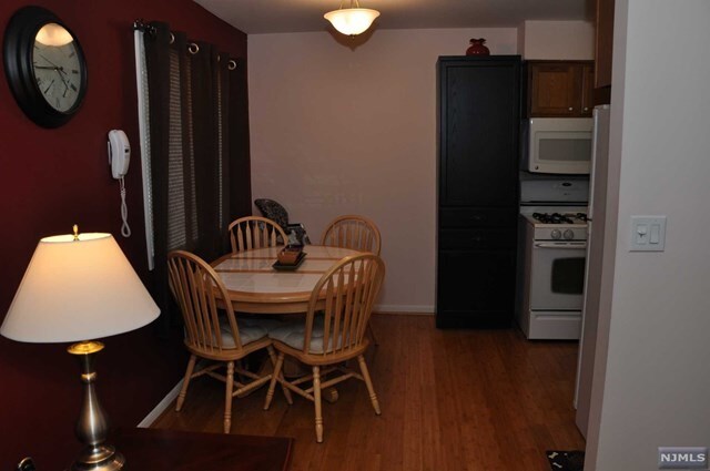 Building Photo - 410 Paterson Ave