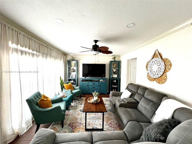 Building Photo - 1312 Silverado