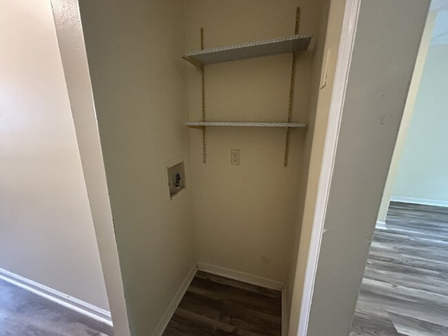 Building Photo - Townhouse for Rent