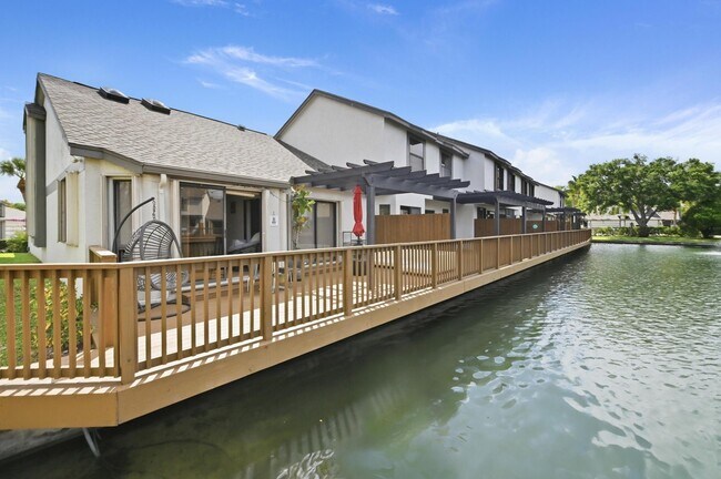 Foto del edificio - 1012 Landings Blvd