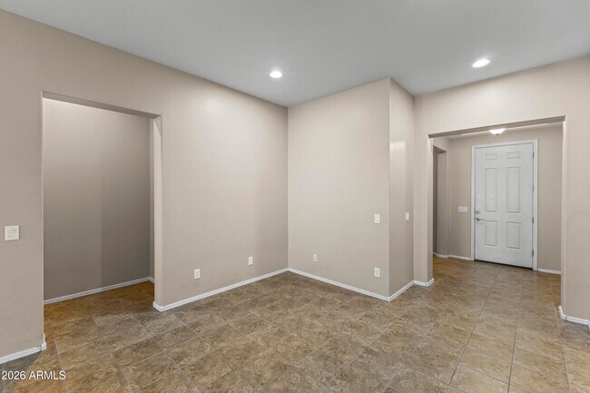 Foto del edificio - 22670 E Duncan St