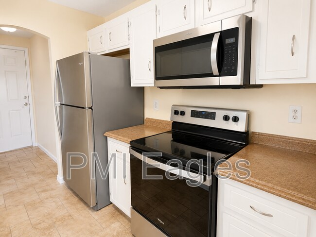 Foto del edificio - 1140 Timothy Ave