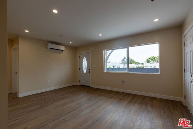 Building Photo - 2656 W Carson St