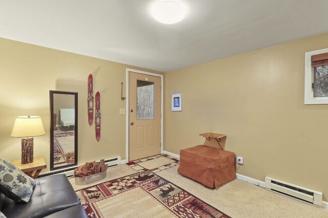 Building Photo - 364 Locust Ridge Rd