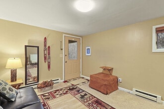 Building Photo - 364 Locust Ridge Rd