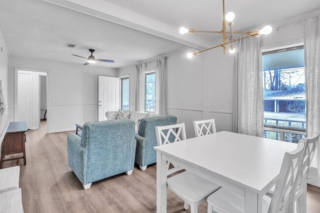 Photo - 305 Ward Dr House