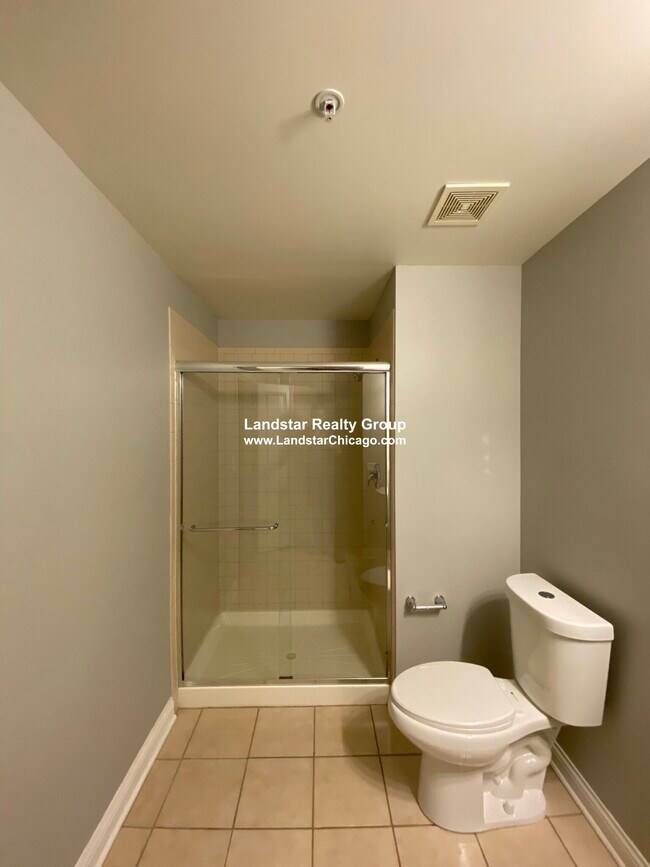 Building Photo - 3420 N Old Arlington Heights Rd