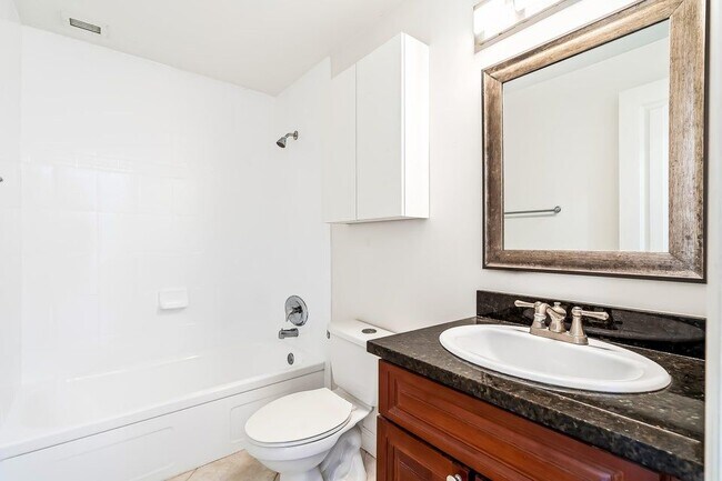 Foto del edificio - 2895 NE 32nd St