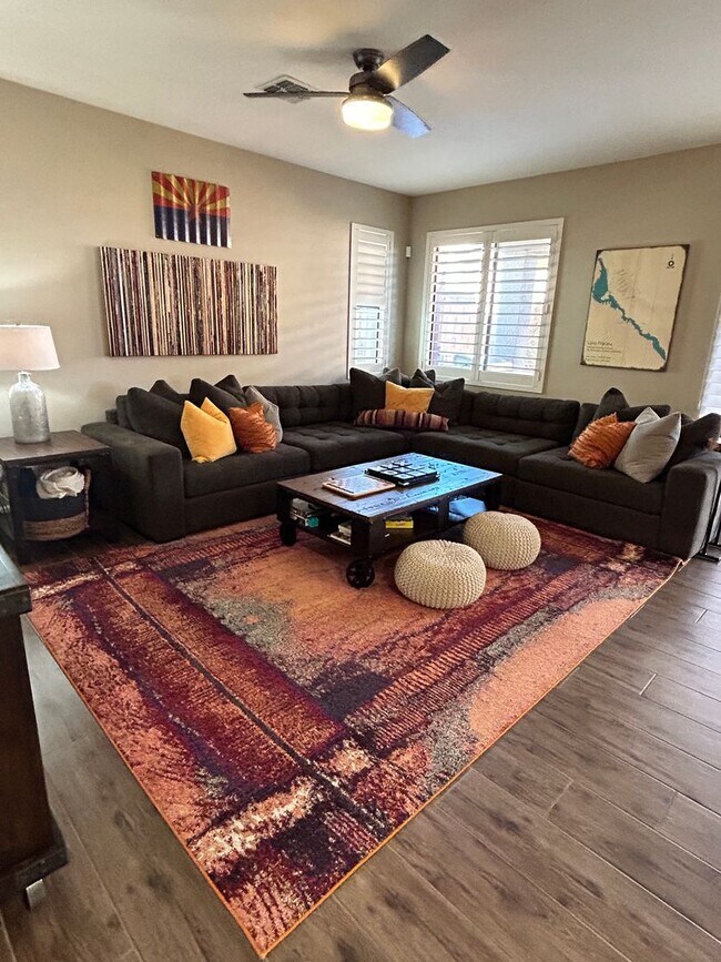 Foto del edificio - Winter Furnished Home!