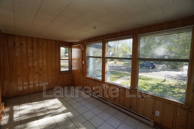 Building Photo - 2425 S Humboldt St