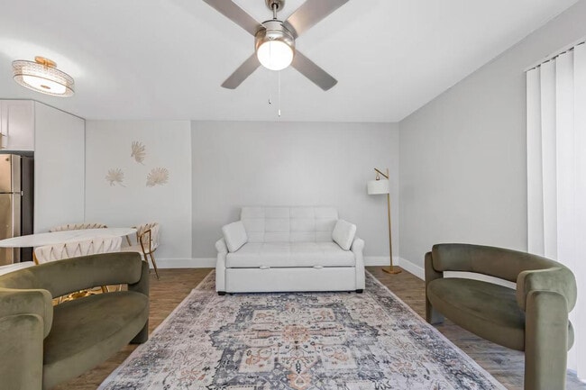 Building Photo - 4355 FL-60