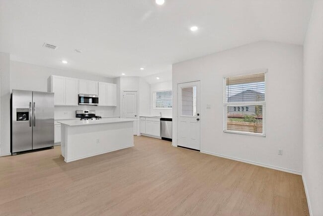 Foto del edificio - 18014 Lark Sparrow Dr