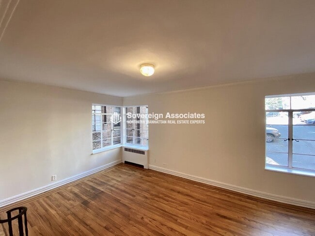 Building Photo - 135 W 225th St