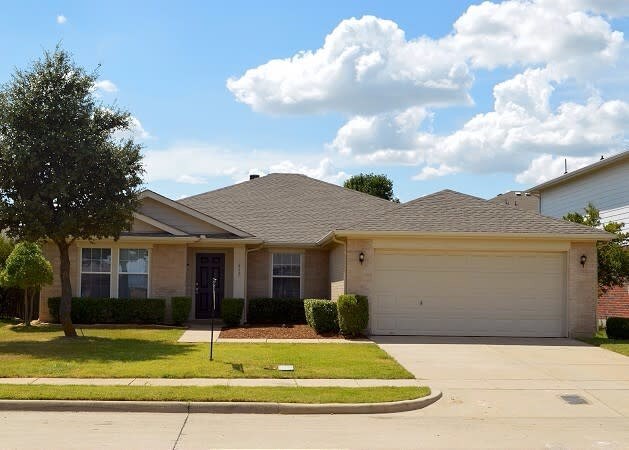 Primary Photo - 217 Windmill Dr