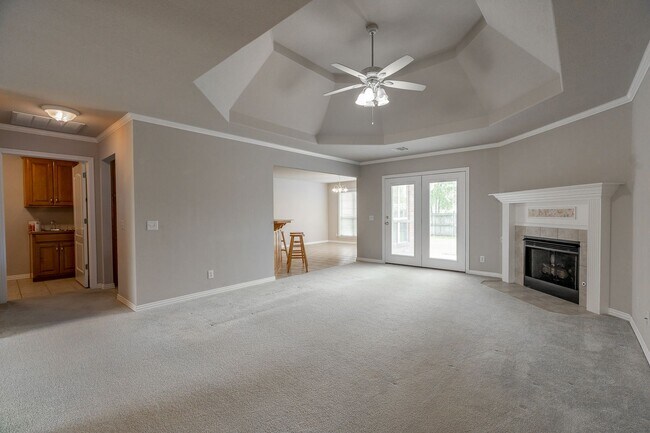 Building Photo - Beautiful 3-bedroom 2 bath Home in Springd...
