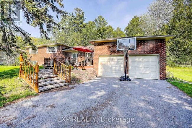 Building Photo - 10 Anchor Ct