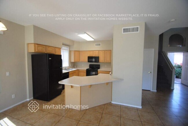 Building Photo - 606 W McRae Dr