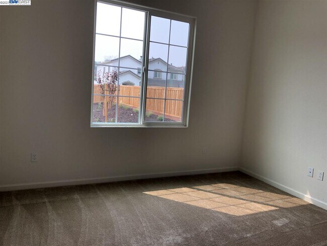 Foto del edificio - 761 Crepe Myrtle Ct