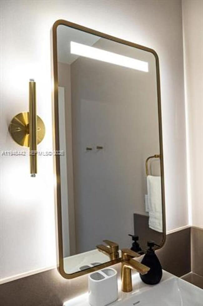 Foto del edificio - 159 NE 6th St