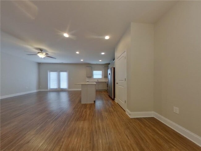 Foto del edificio - 1452 Silver Charm Ln