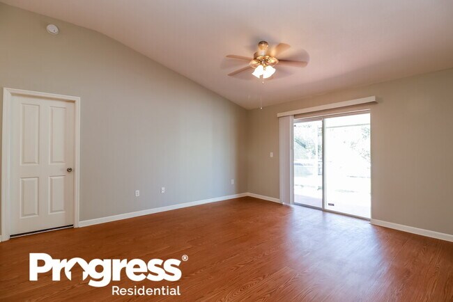 Building Photo - 25017 Hyde Park Blvd