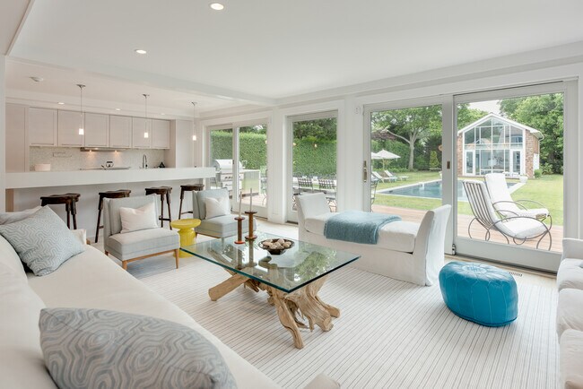 Foto del edificio - 129 Halsey Ln