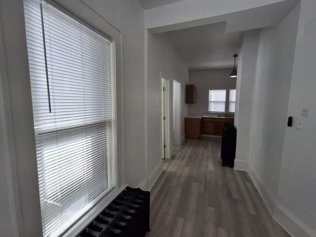 Unit 1- Studio - Castle Property Services Apartments