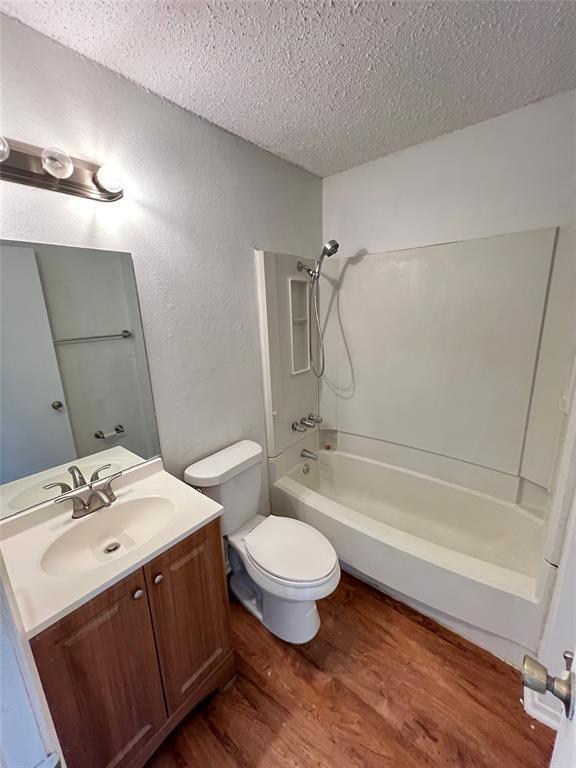 Foto del edificio - 2307 Rachael Ct