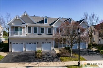Building Photo - 98 S Shore Dr