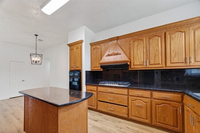 Foto del edificio - 7403 Oak Walk Dr