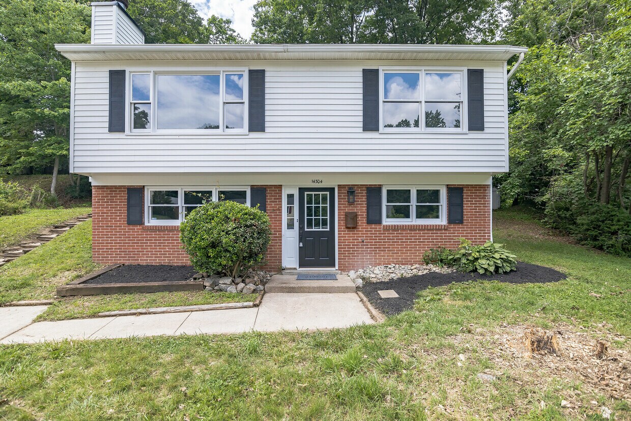 14304 Fairmont Ct, Woodbridge, VA 22193 House Rental in Woodbridge