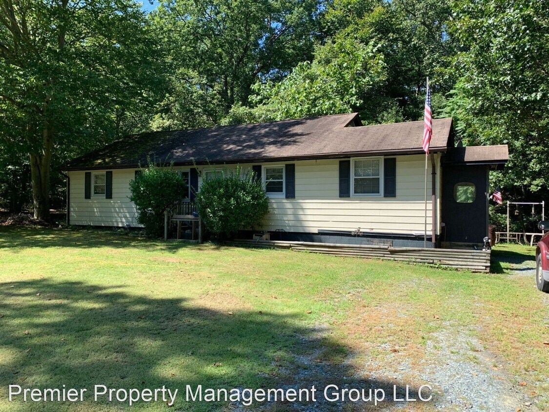 Primary Photo - 3 br, 1.5 bath House - 13158 James Madison...
