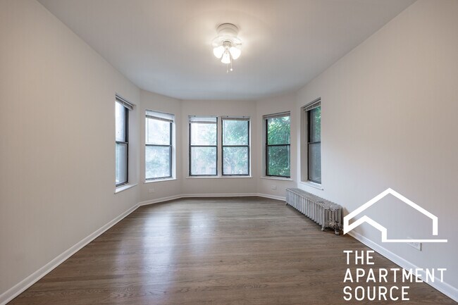 Foto del edificio - 7726 N Marshfield Ave