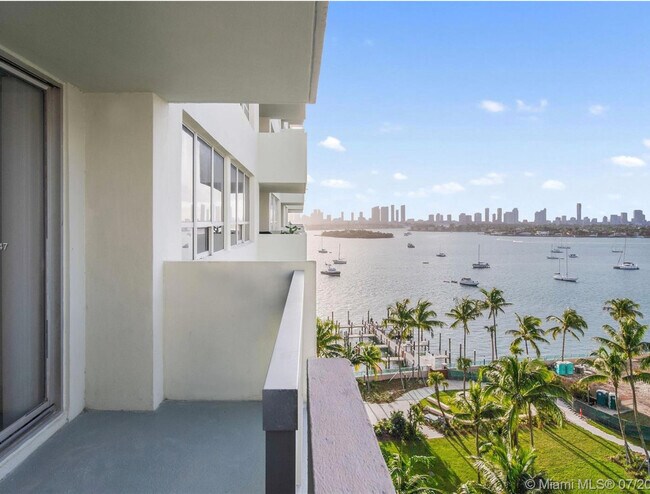 Foto del edificio - 1501 Bay Rd