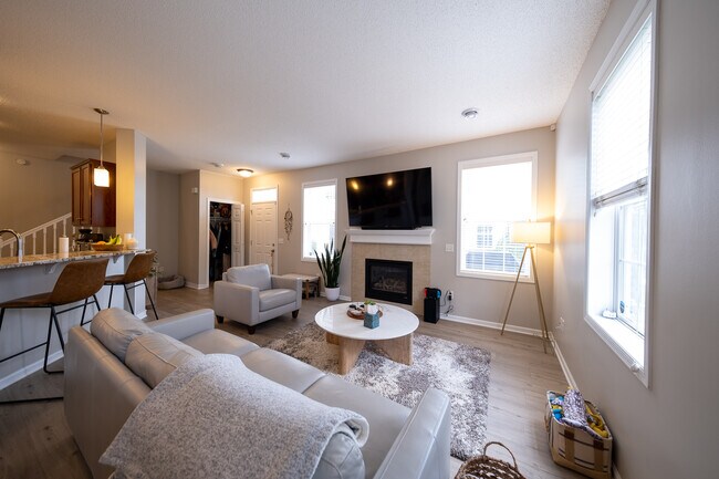 Foto del edificio - 3776 Hazel Trail