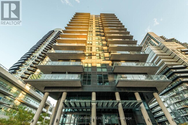 Building Photo - 39-239 Annie Craig Dr