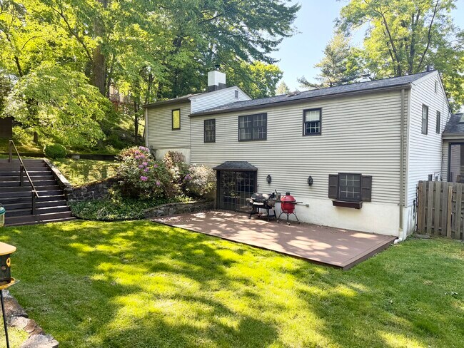 Foto del edificio - 15 Plymwood Dr