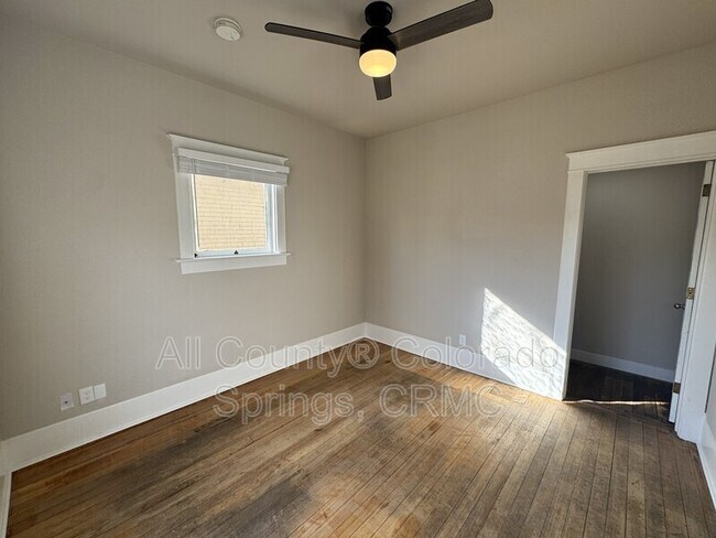 Foto del edificio - 330 E Cache La Poudre St