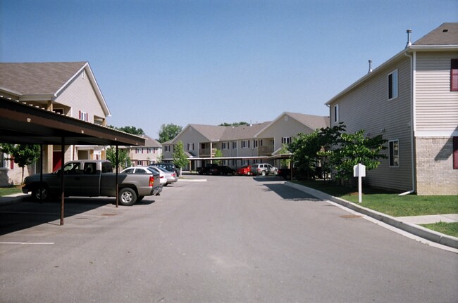 Foto del edificio - Whitmore Lake Apartments