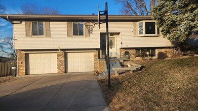 Building Photo - 11430 Sunburst St