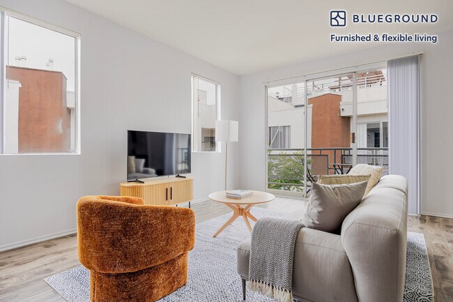 Foto del edificio - 1443 N Fuller Ave