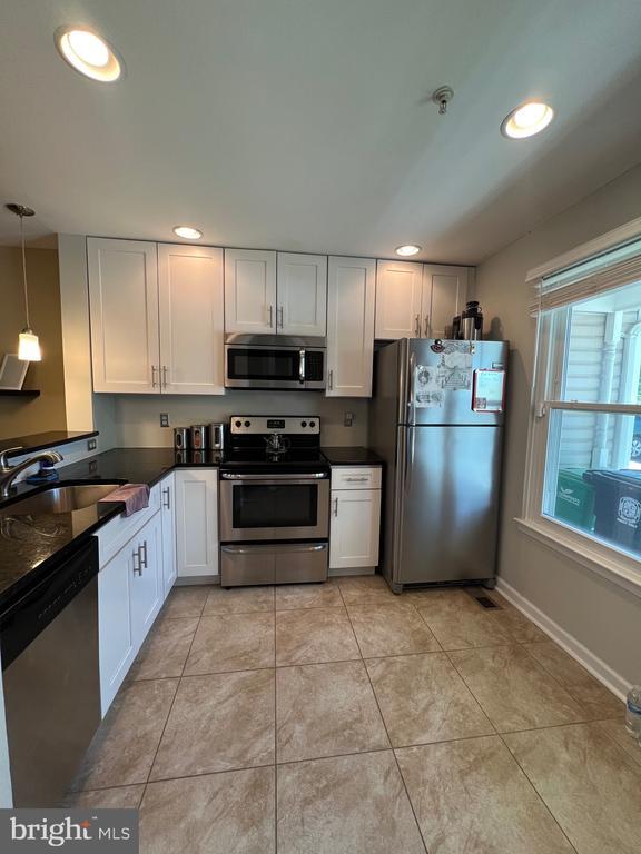 Foto del edificio - 3011 Henson Bridge Terrace