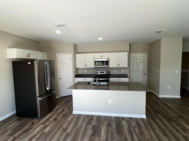 Building Photo - 34200 Scarlet Sage Ct