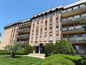 Building Photo - 175 Maple Ave