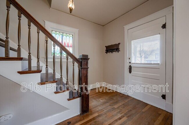 Building Photo - 306 Myrtle Ave